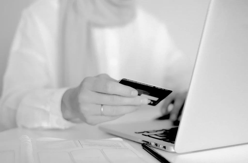 E-Commerce.